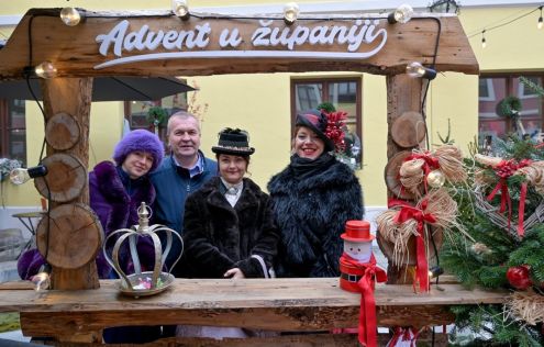 advent_u_atriju_kolaci_sarma_zaklada_vita_2025 23 20251221.jpg