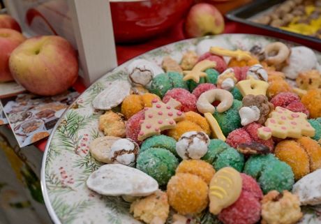 advent_u_atriju_kolaci_sarma_zaklada_vita_2025 9 20251221.jpg