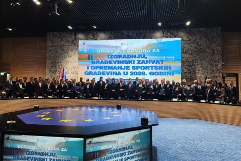 Potpisivanje ugovora 3.jpg