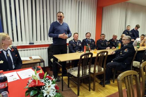 dvd novi marof 4 1.jpg