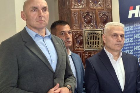 hdz vzz press 1 1.jpeg