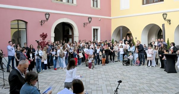 batch_Izlozba_atrij 18.jpg