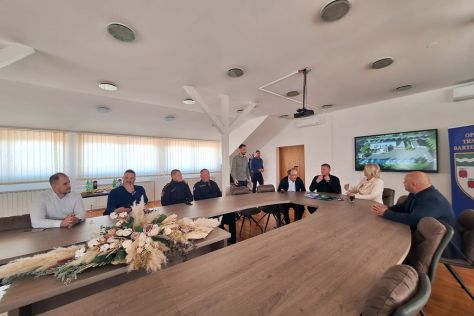 trnovec-potpisivanje ugovora-vatrogasni dom 18.jpeg