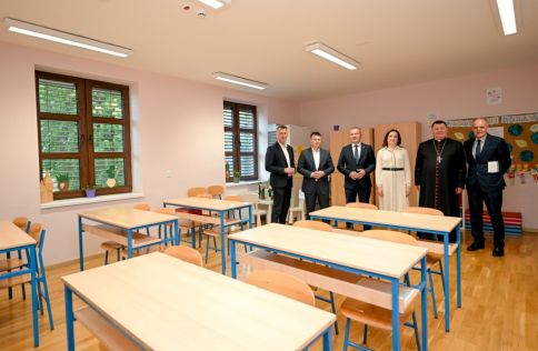 batch_Jalzabet_skola 5.jpg