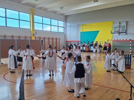 batch_Djecji folklor 4.jpg