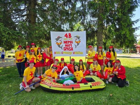 batch_702731932_18228792049313930_1979438784296210731_n.jpg