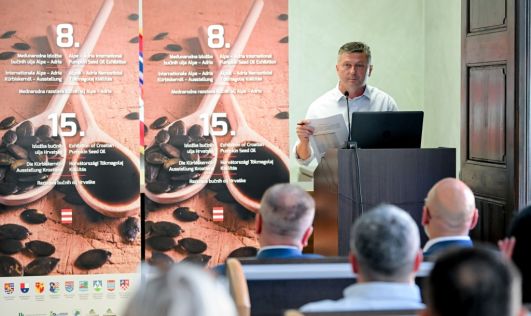 batch_Izlozba_bucinog_ulja 22.jpg
