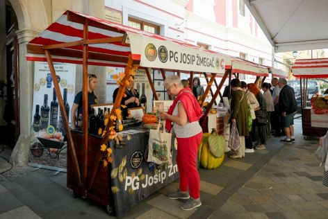 batch_Izlozba_bucinog_ulja 32.jpg