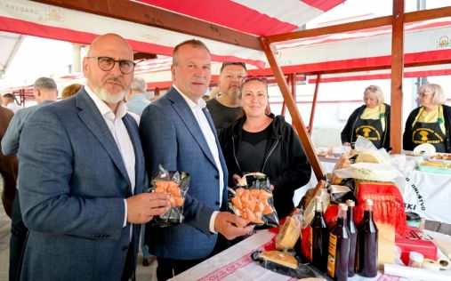 batch_Izlozba_bucinog_ulja 9.jpg