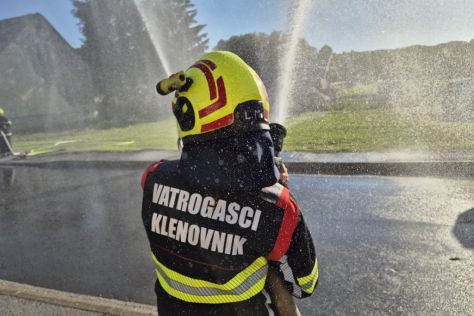 dvd klenovnik - vatrogasno vozilo 13.jpeg