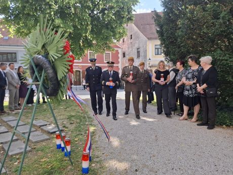 Polaganje vijenaca Dan drzavnosti 20 20260528.jpg
