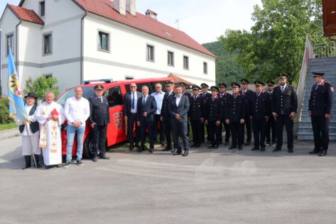 batch_75_godina_dvd_visnjica_06.jpg