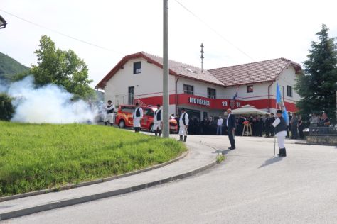 batch_75_godina_dvd_visnjica_07.jpg