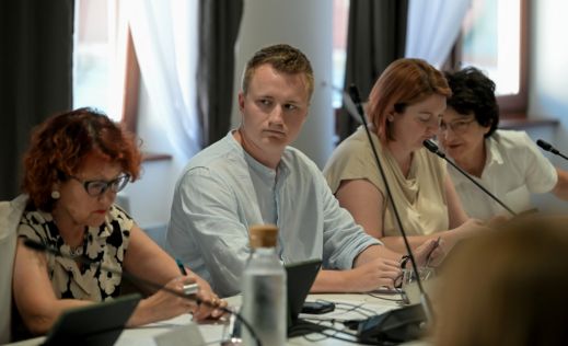 batch_prijem-predstavnika-odbora-za-obranu-12-_6a1f25b28dacc.jpg