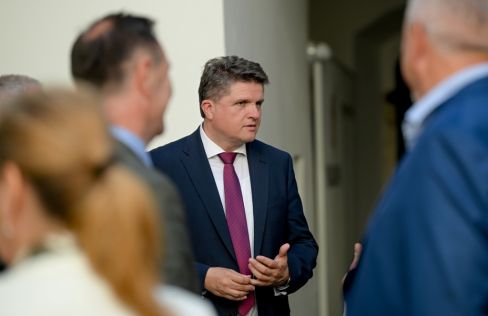 batch_prijem-predstavnika-odbora-za-obranu-56-_6a1f22fdb06ae.jpg