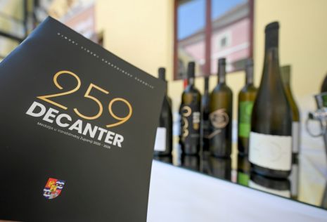 batch_Decanter 4.jpg