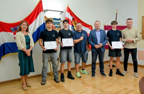 prijem_medalje_roboticari_savate_borci_europsko_svjetsko_srpanj_2026  10.jpg
