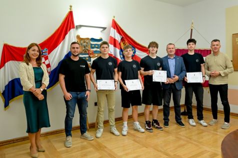 prijem_medalje_roboticari_savate_borci_europsko_svjetsko_srpanj_2026  7.jpg
