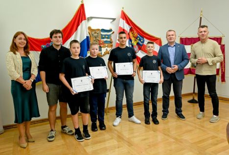 prijem_medalje_roboticari_savate_borci_europsko_svjetsko_srpanj_2026  9.jpg