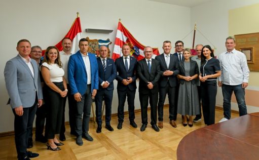 batch_Posjet_zupana_Vukovarsko_srijemse_zupanije 25.jpg