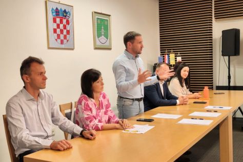 podjela_laptopa_SSNM 10.jpg