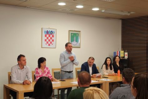 podjela_laptopa_SSNM 15.jpg