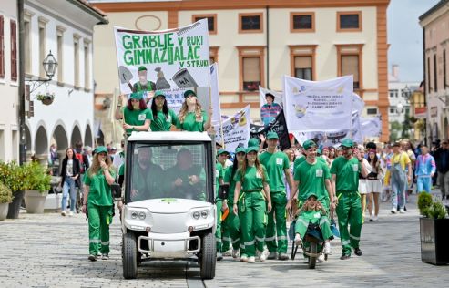 maturantika_mimohod_varazdinska_zupanija_2025 1 20250521.jpg