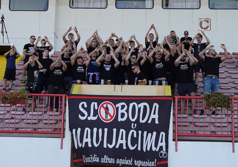 white stones 20251212